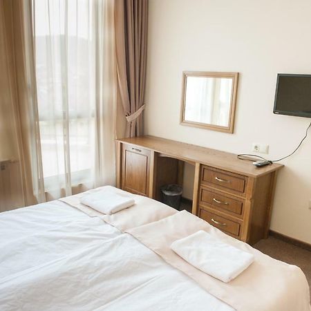 Hotel Chateau Des Bergers Tărgovište Esterno foto
