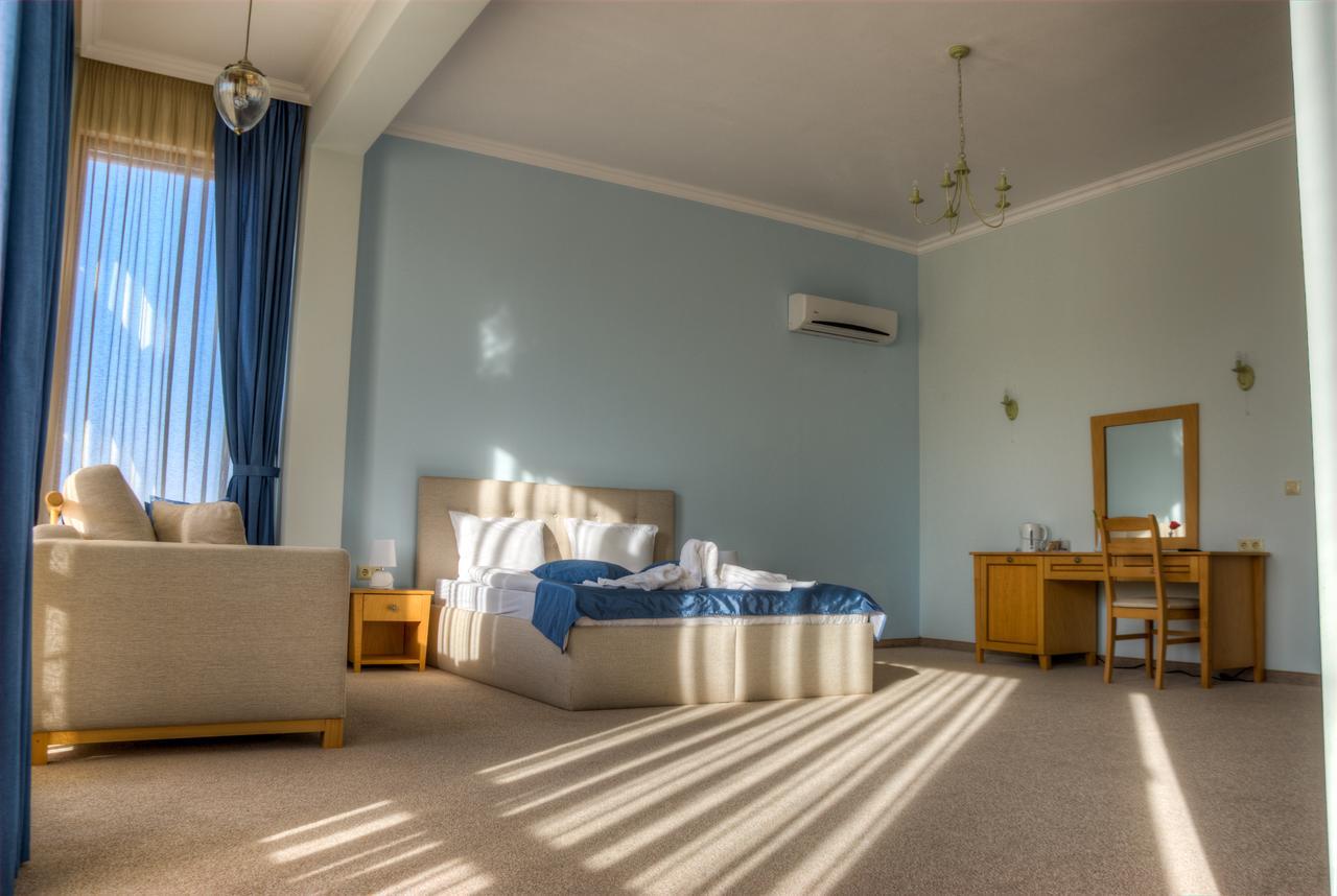Hotel Chateau Des Bergers Tărgovište Esterno foto