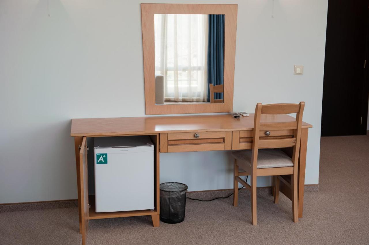 Hotel Chateau Des Bergers Tărgovište Esterno foto